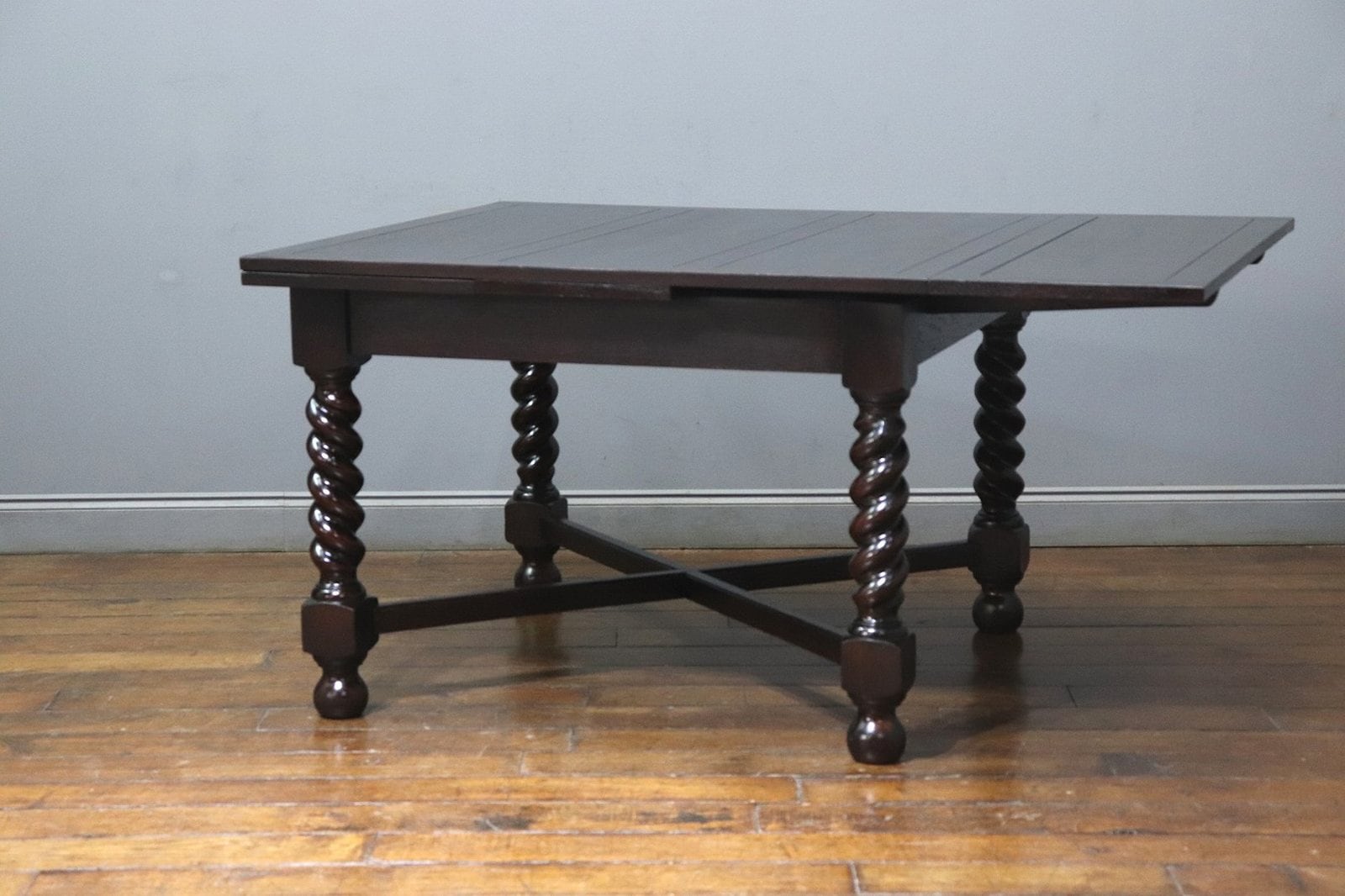 ドローリーフテーブル