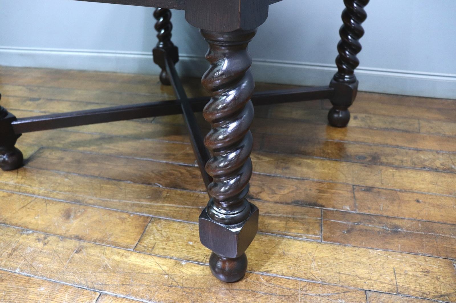 ドローリーフテーブル