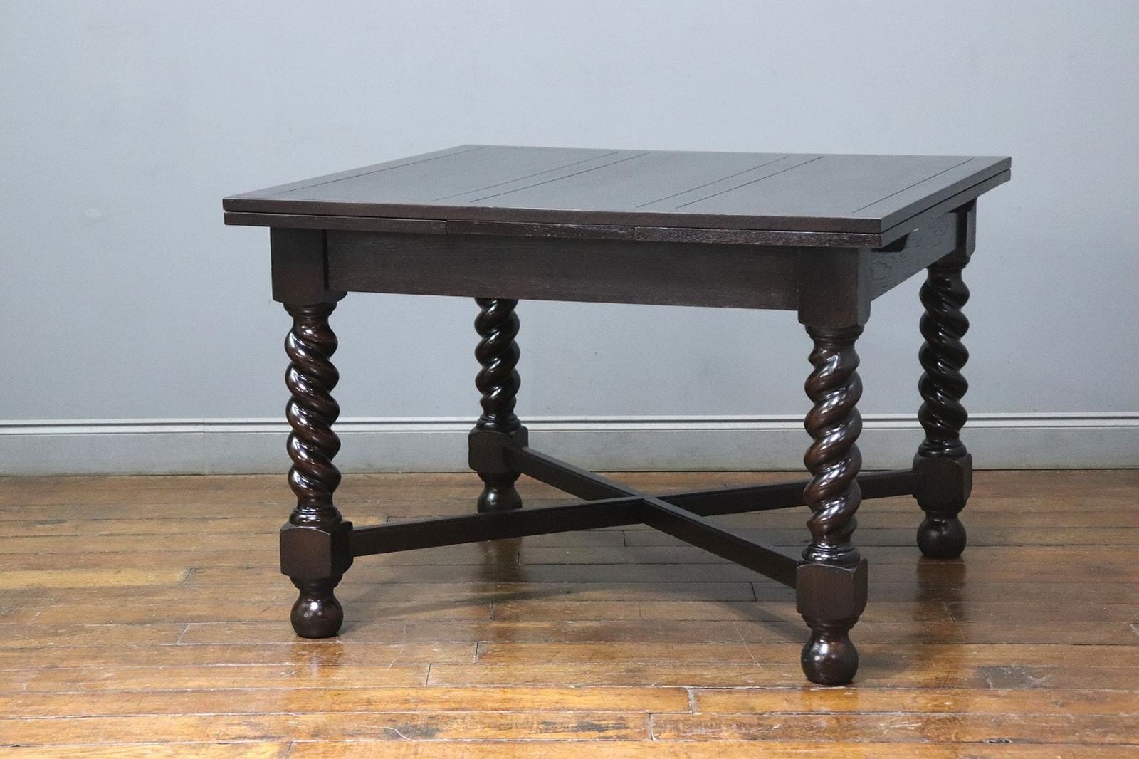 ドローリーフテーブル