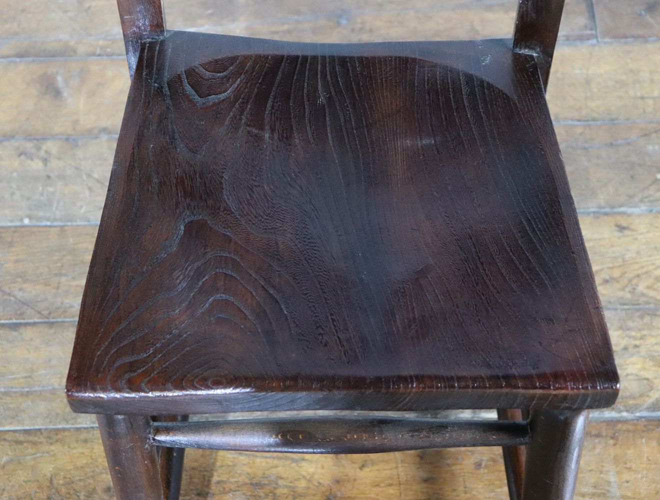 チャーチチェア