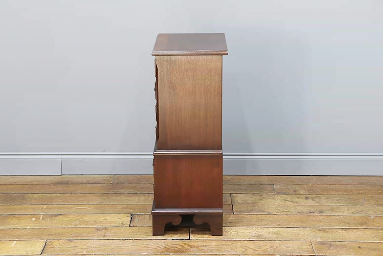 チェストオンチェスト