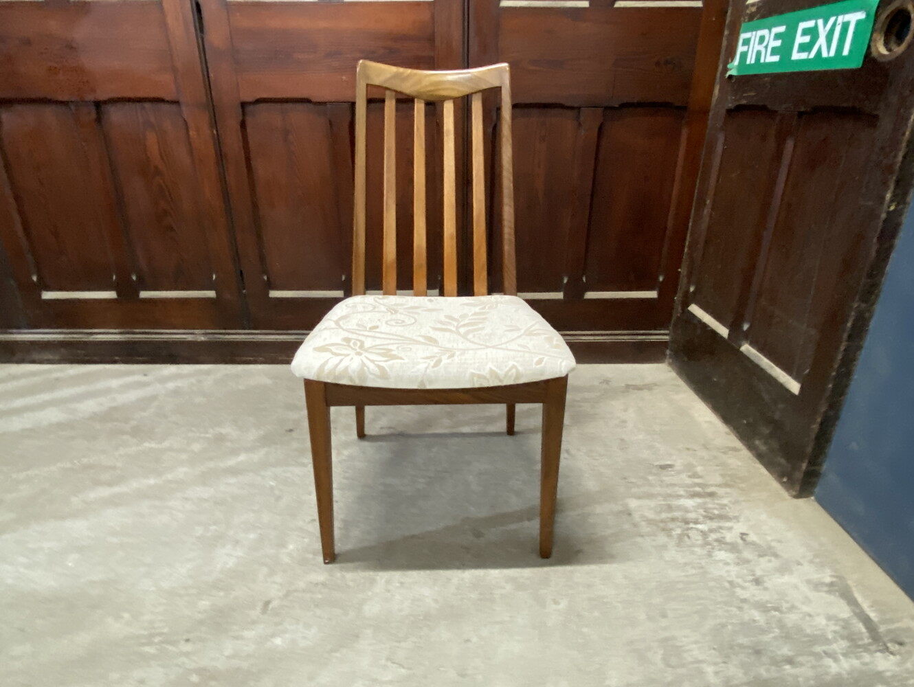 スラットバックチェア4脚セット