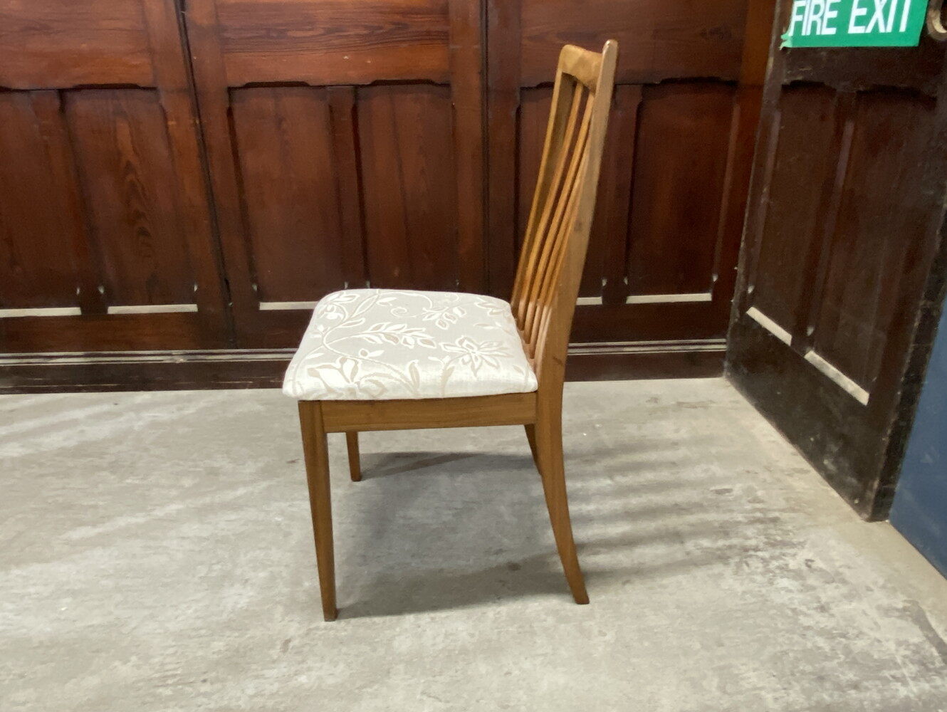 スラットバックチェア4脚セット