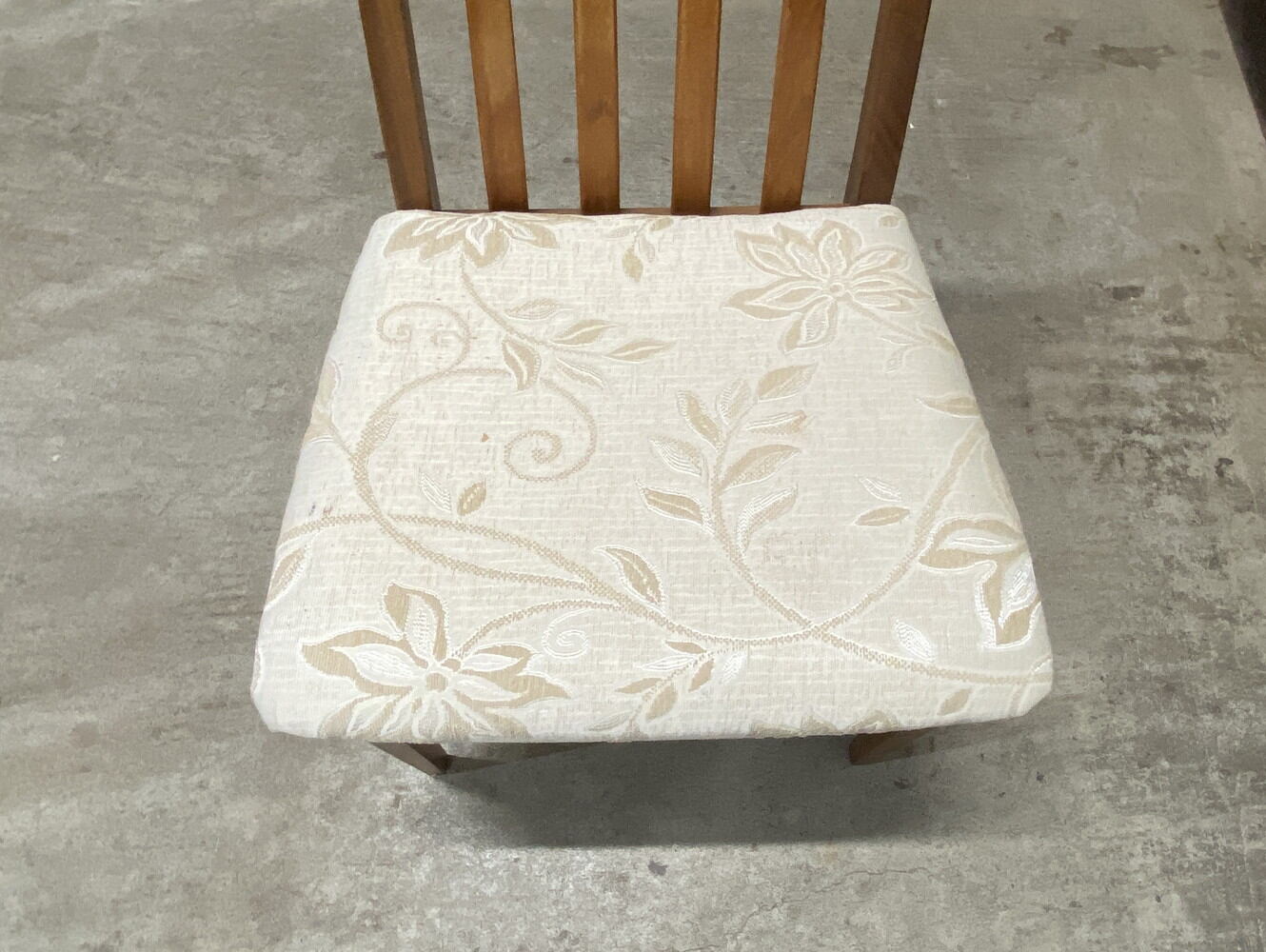 スラットバックチェア4脚セット