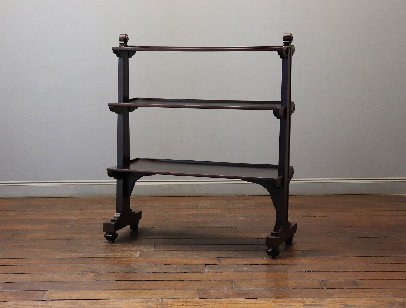 ダムウェイター