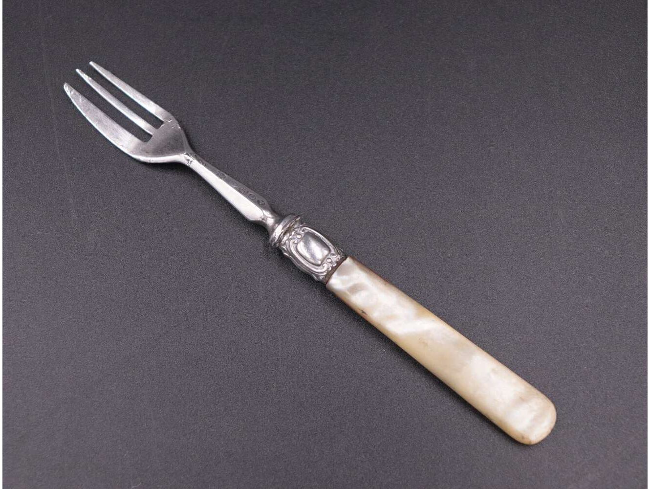 ケーキフォーク