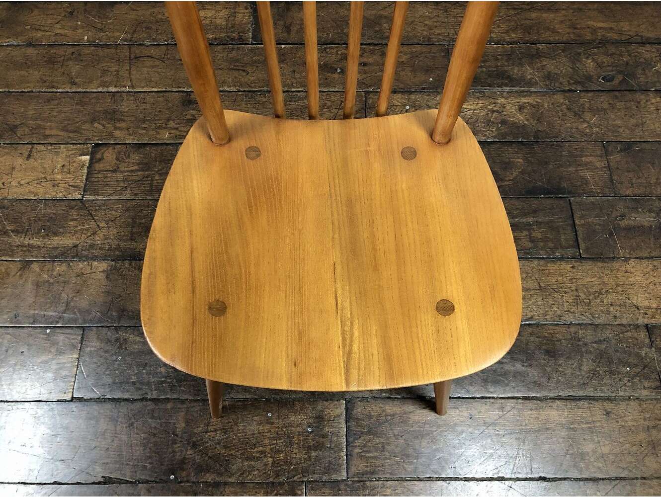 ハイスティックバックチェア ERCOL