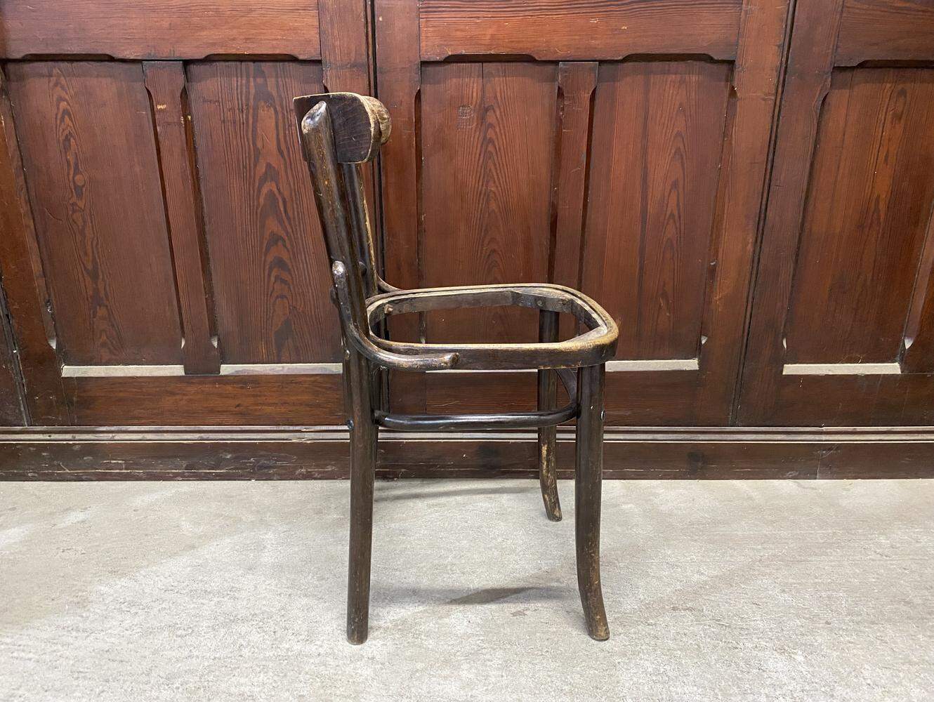 ベントウッドチェア