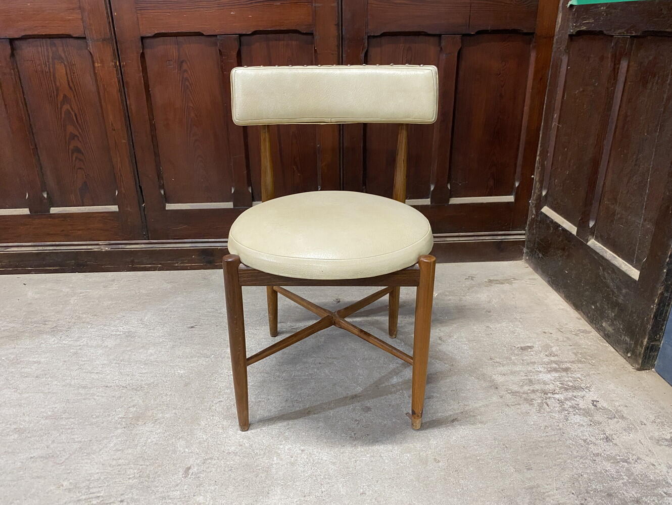 チェア4脚セット