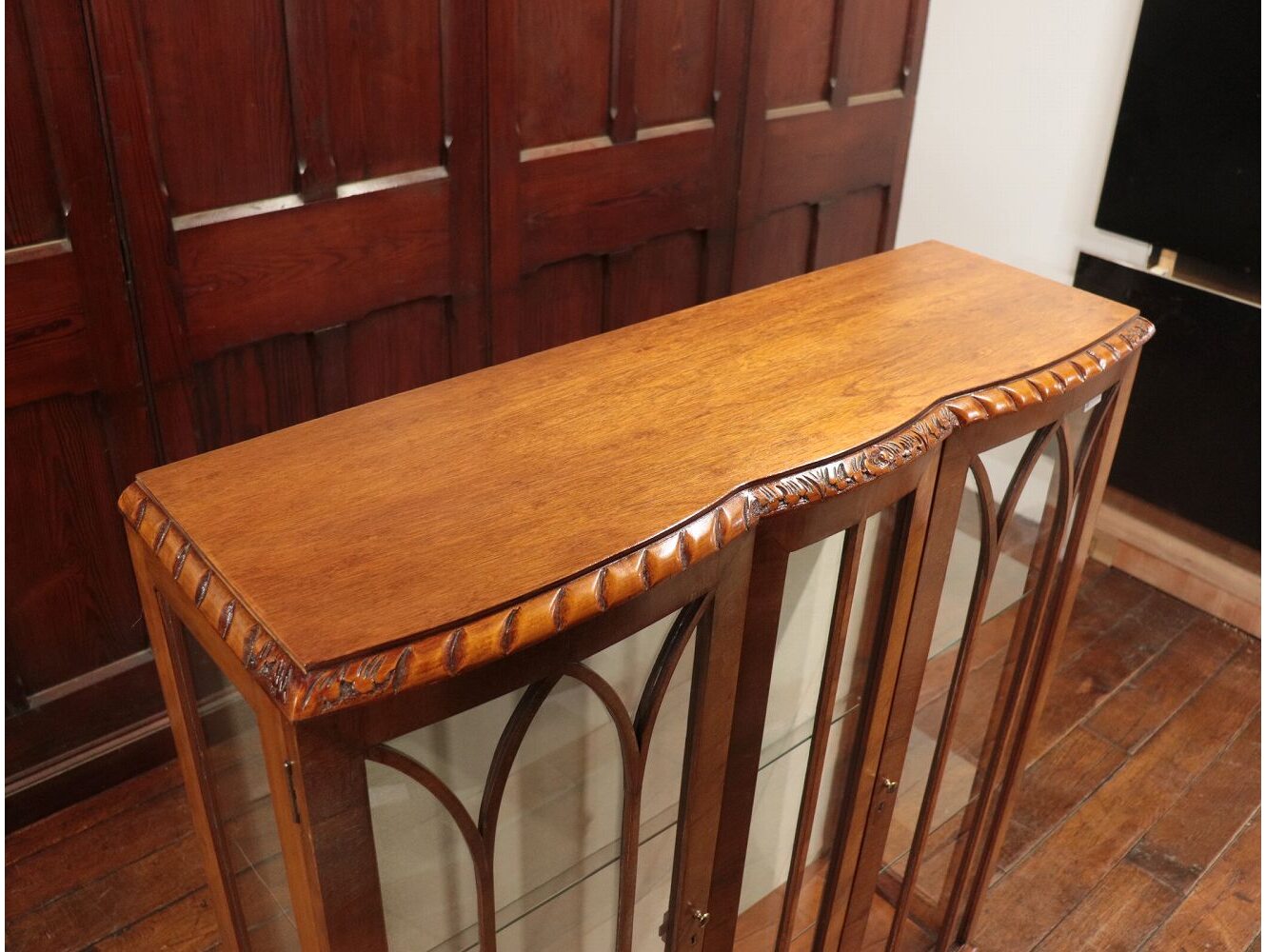 ディスプレイキャビネット