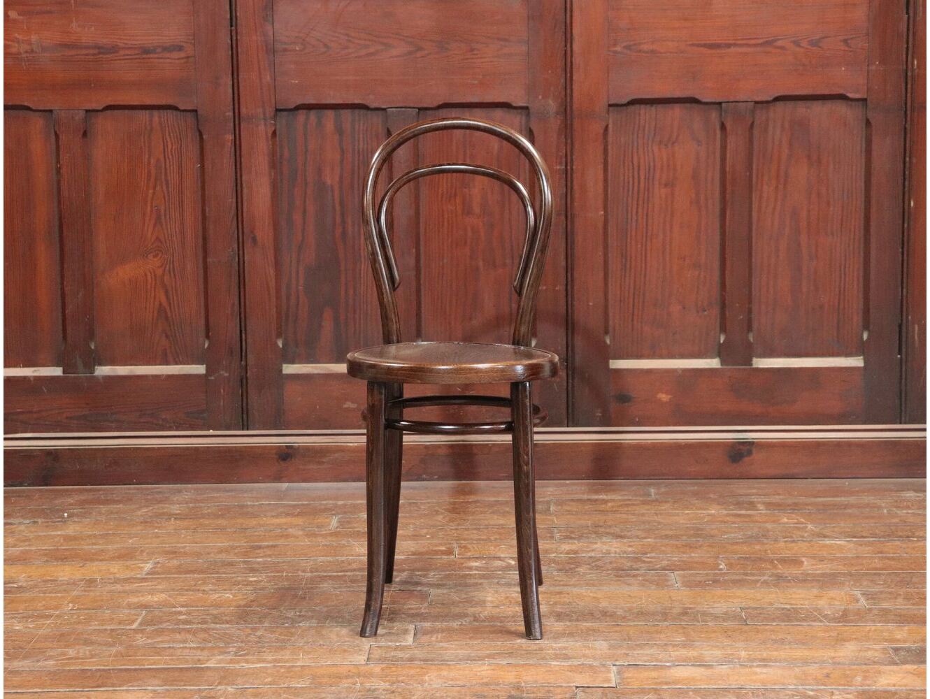 ベントウッドチェア THONET