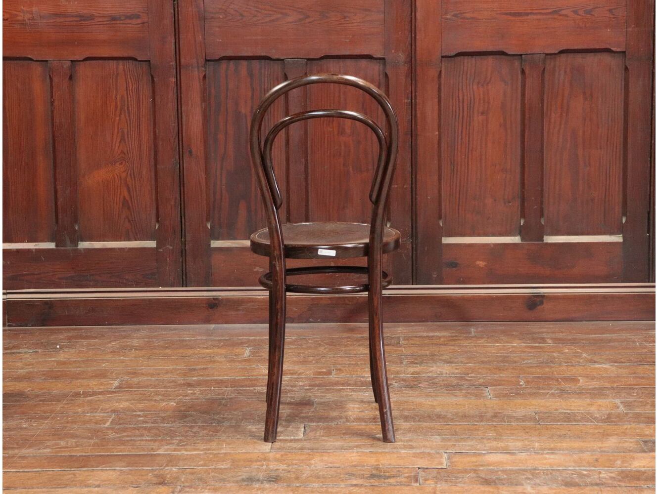 ベントウッドチェア THONET