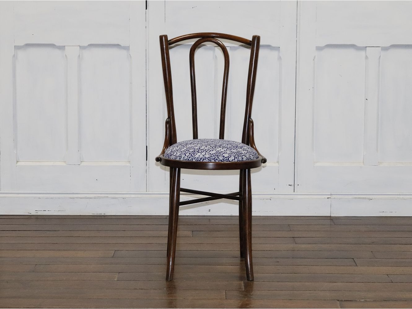 ベントウッドチェア with BURLEIGH