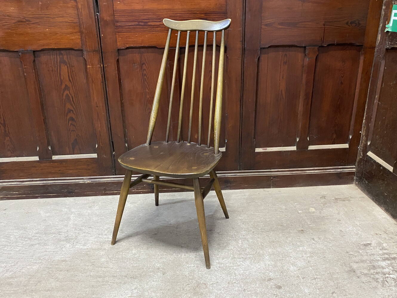 ゴールドスミスチェア ERCOL