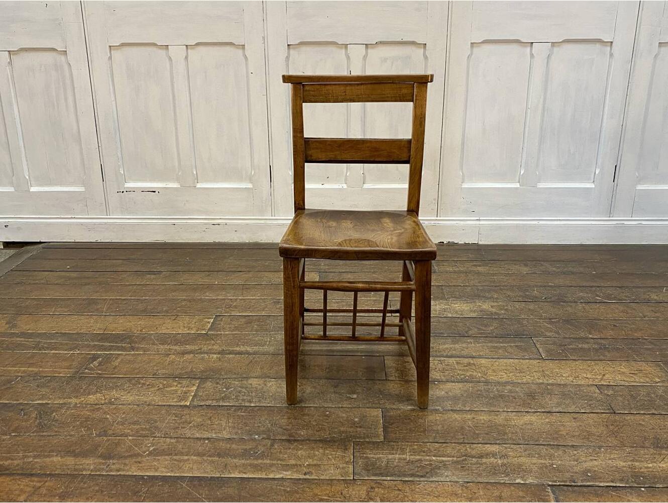 チャーチチェア