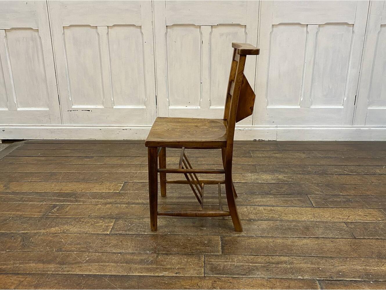 チャーチチェア