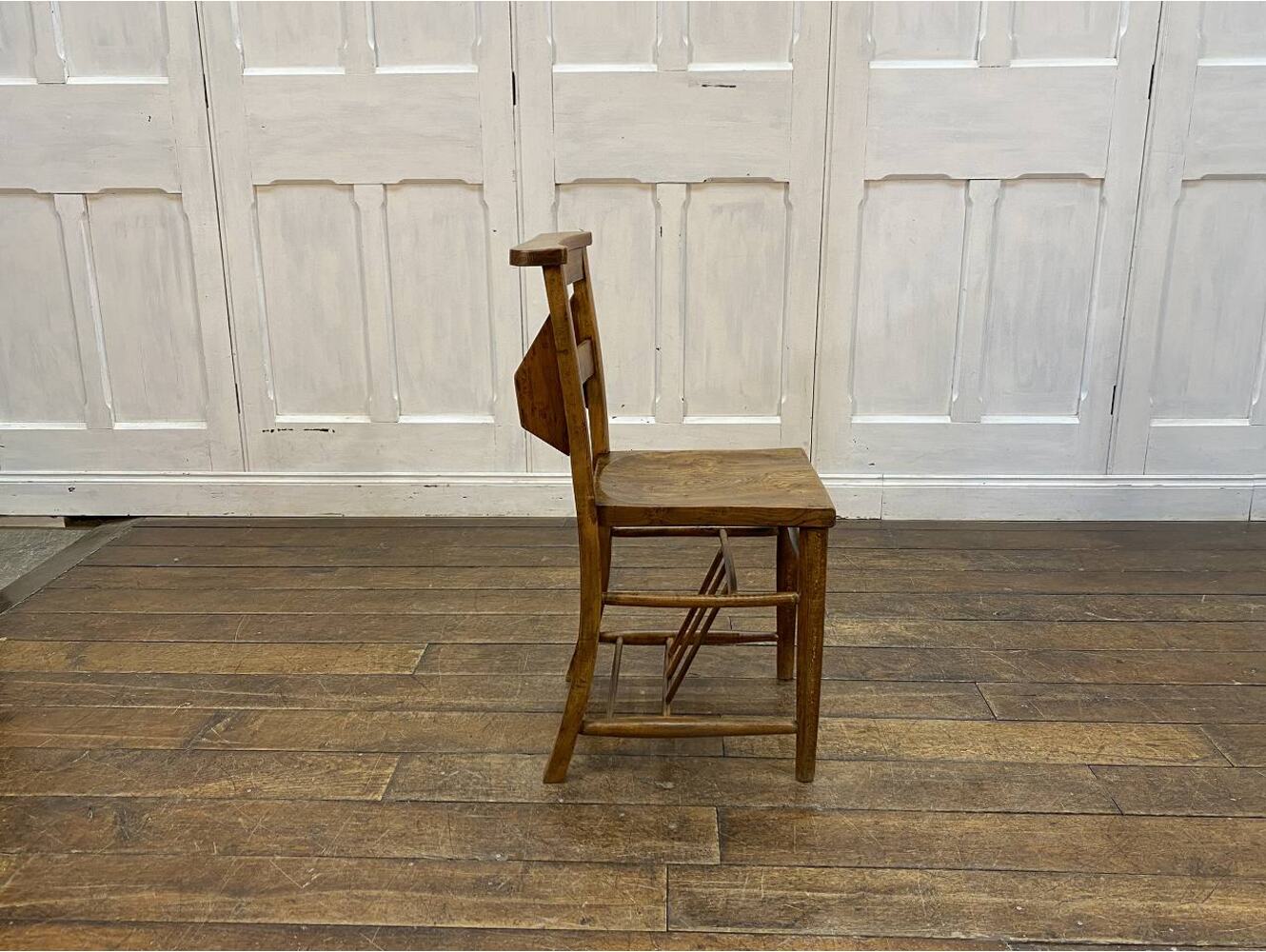 チャーチチェア