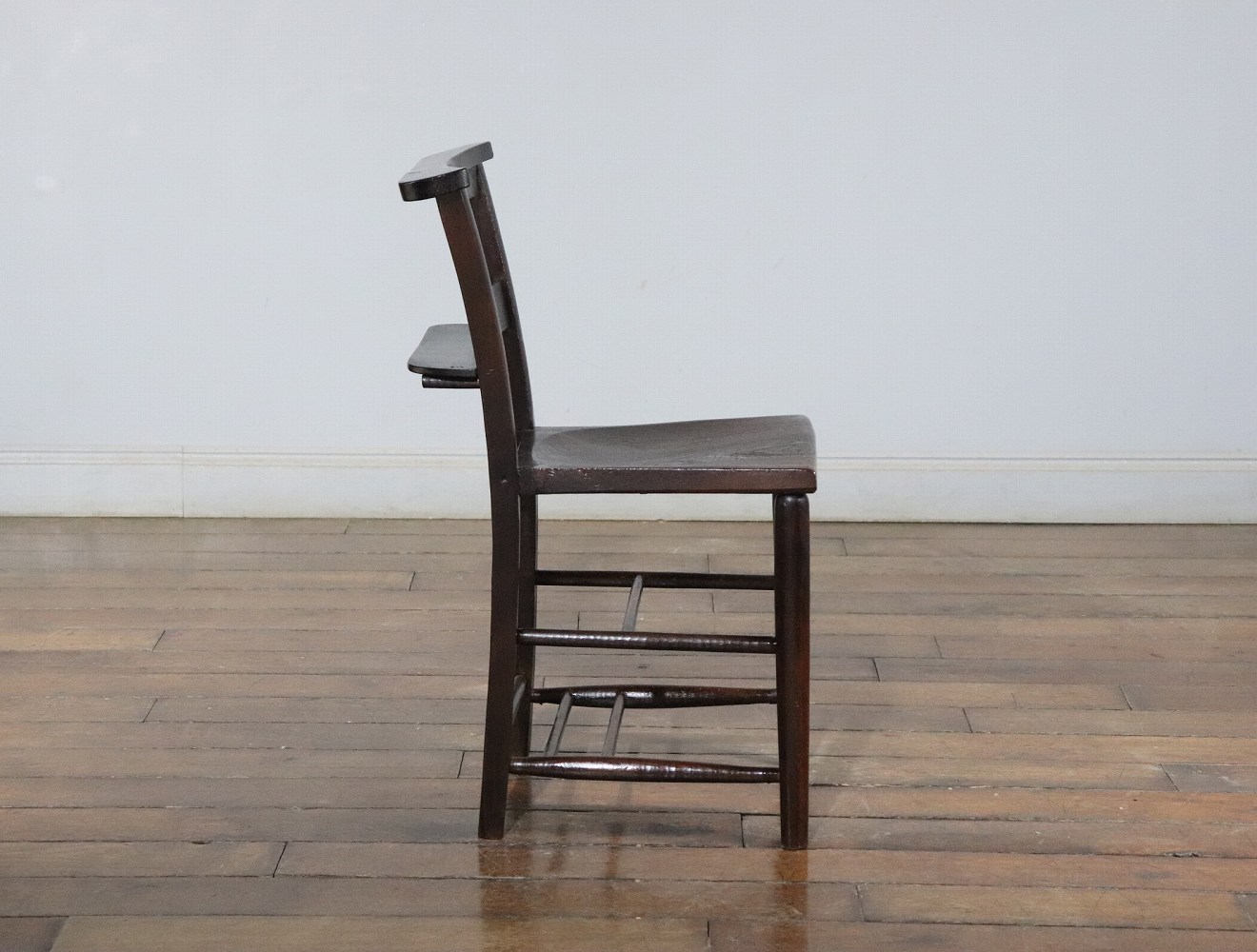 チャーチチェア