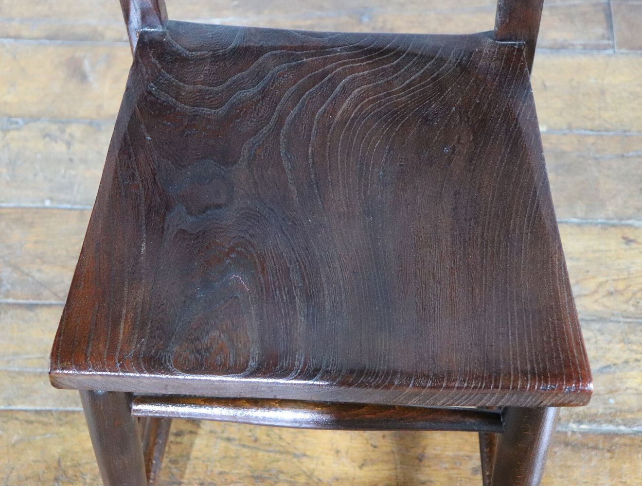 チャーチチェア