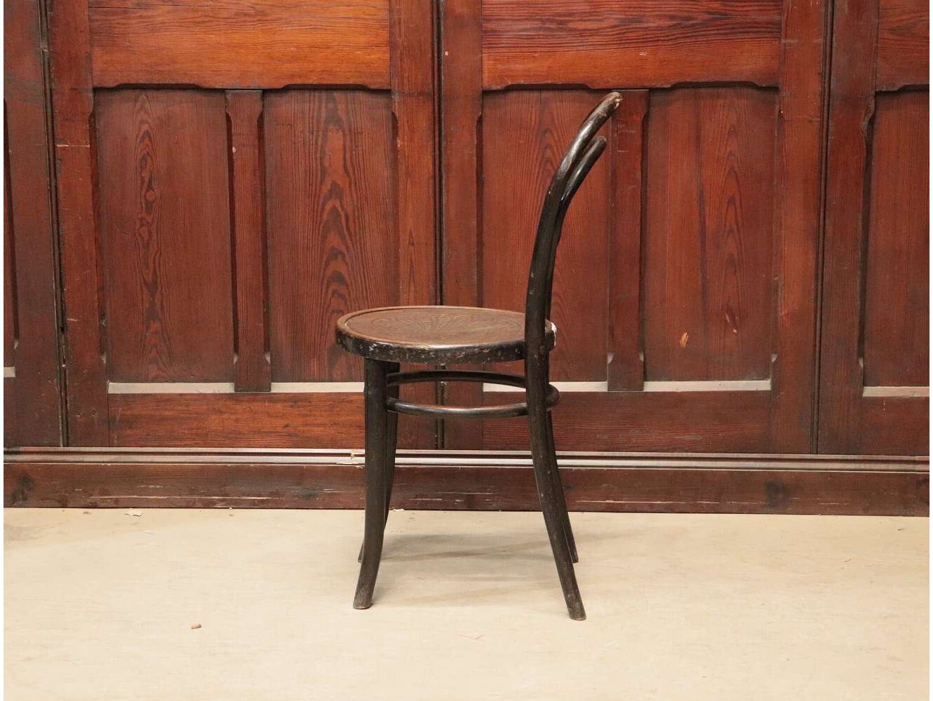 ベントウッドチェア Mundus