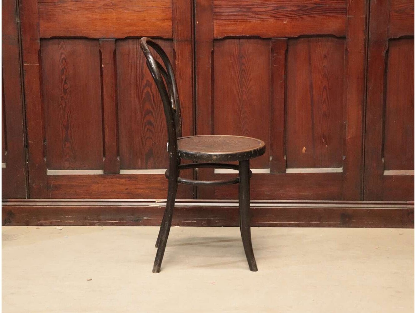 ベントウッドチェア Mundus