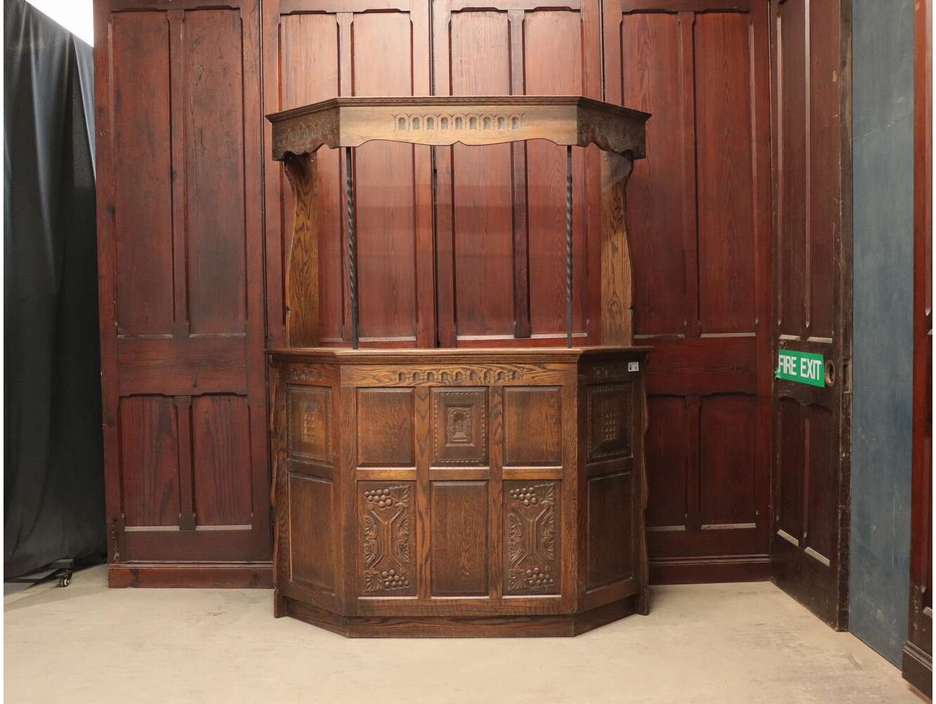 バーカウンター