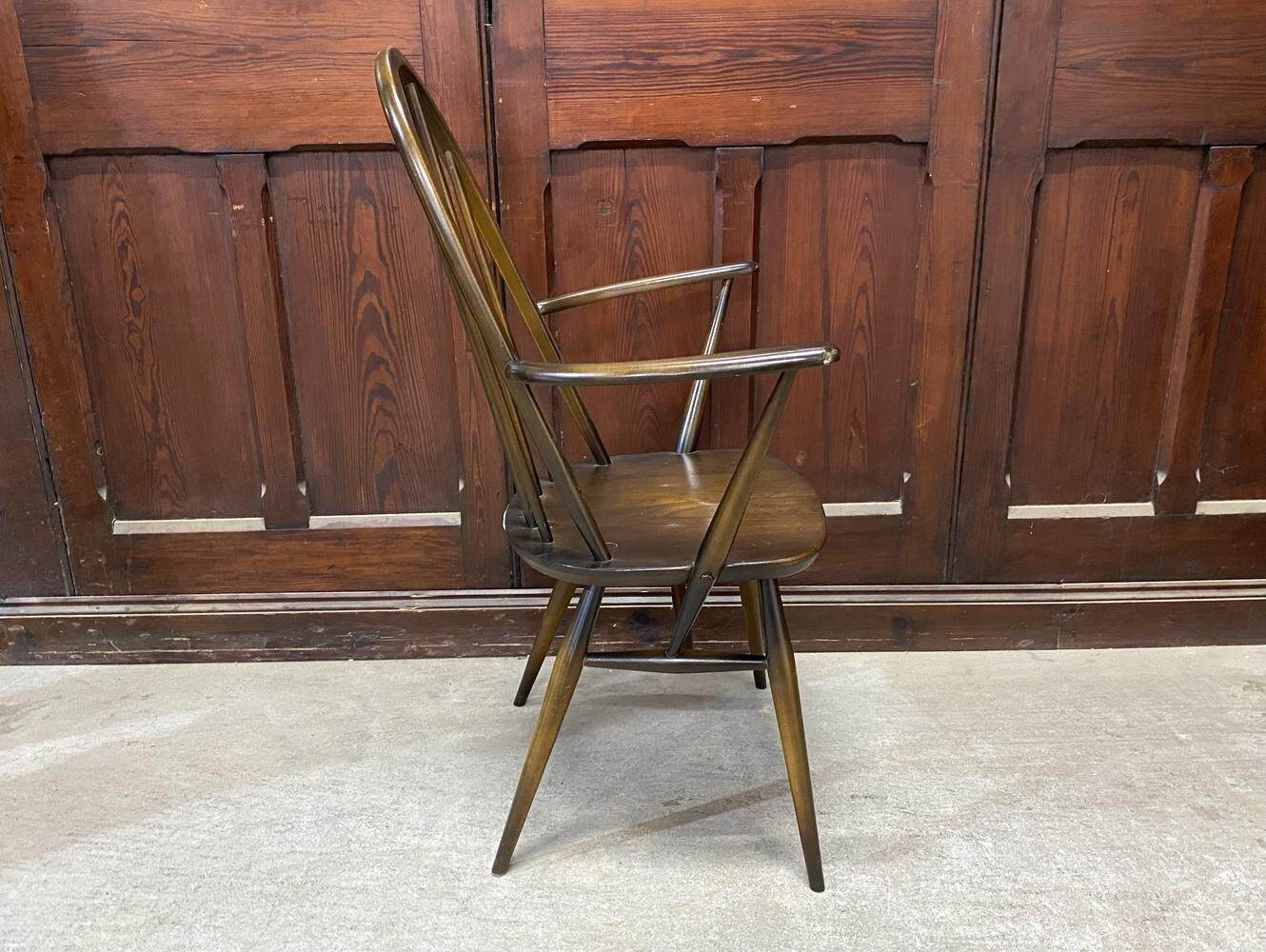 クエーカーアームチェア ERCOL