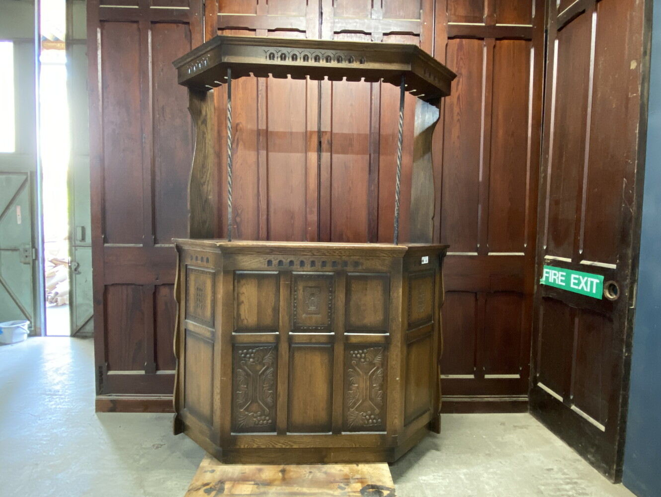 バーカウンター