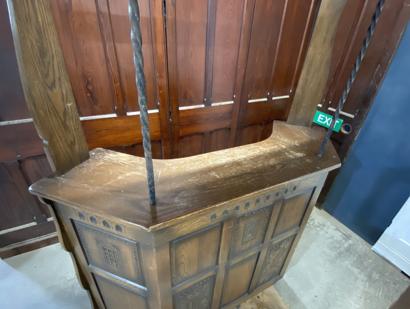 バーカウンター