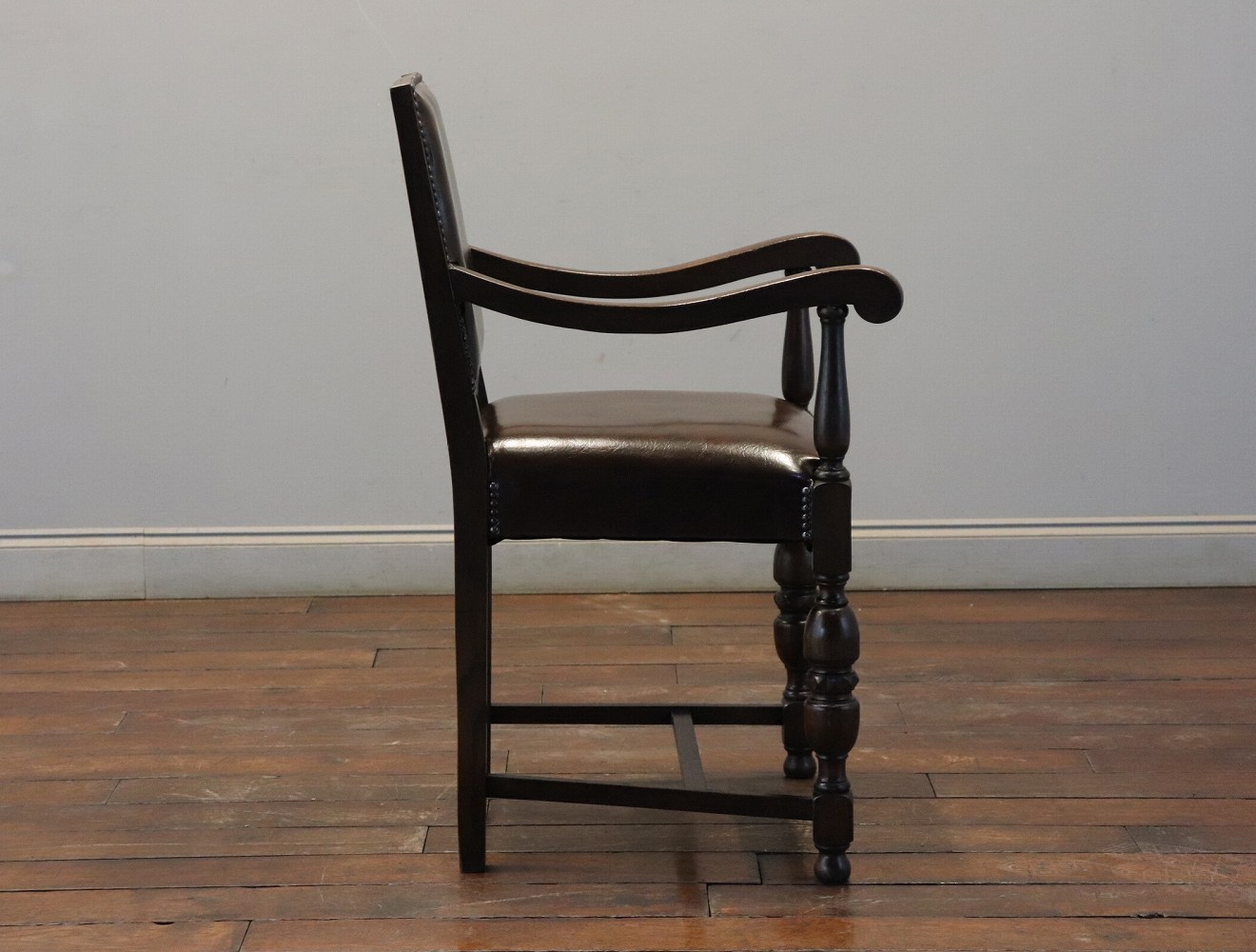 イギリスクラシックアームチェア 59171-m-01-pl.jpg