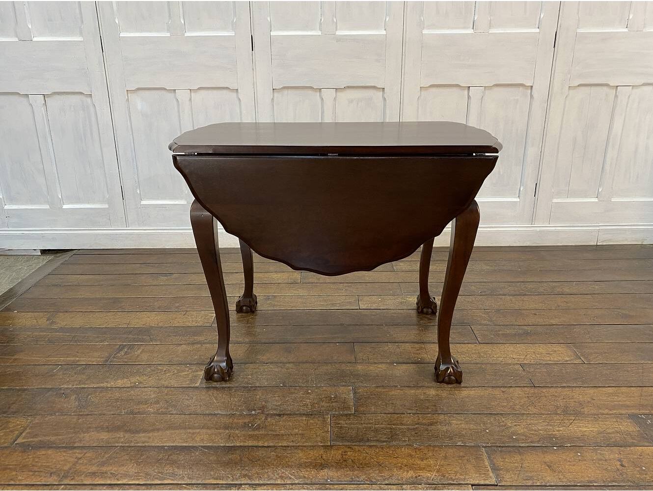 バタフライテーブル