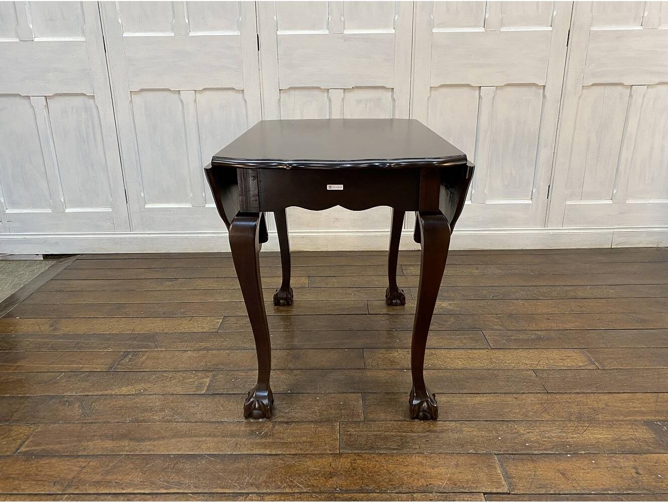 バタフライテーブル