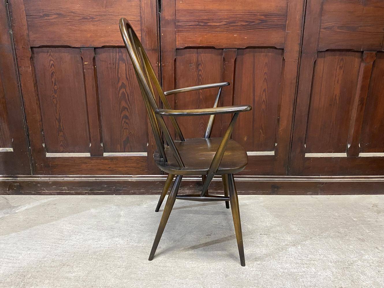 クエーカーアームチェア ERCOL