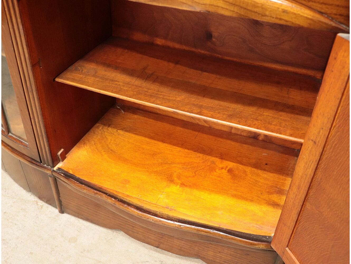 サイドバイサイド