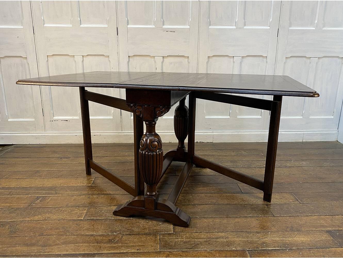 ゲートレッグテーブル