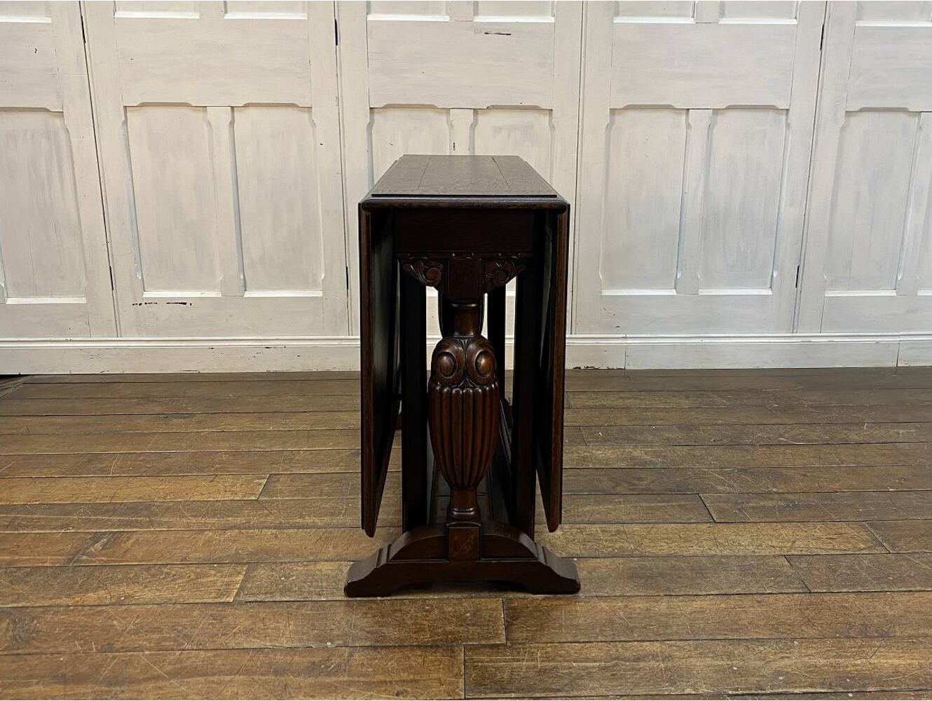 ゲートレッグテーブル