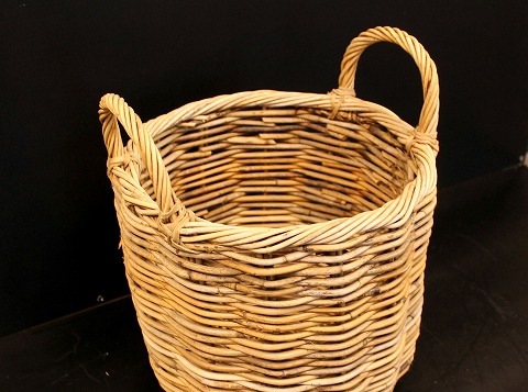 ウィッカーバスケット