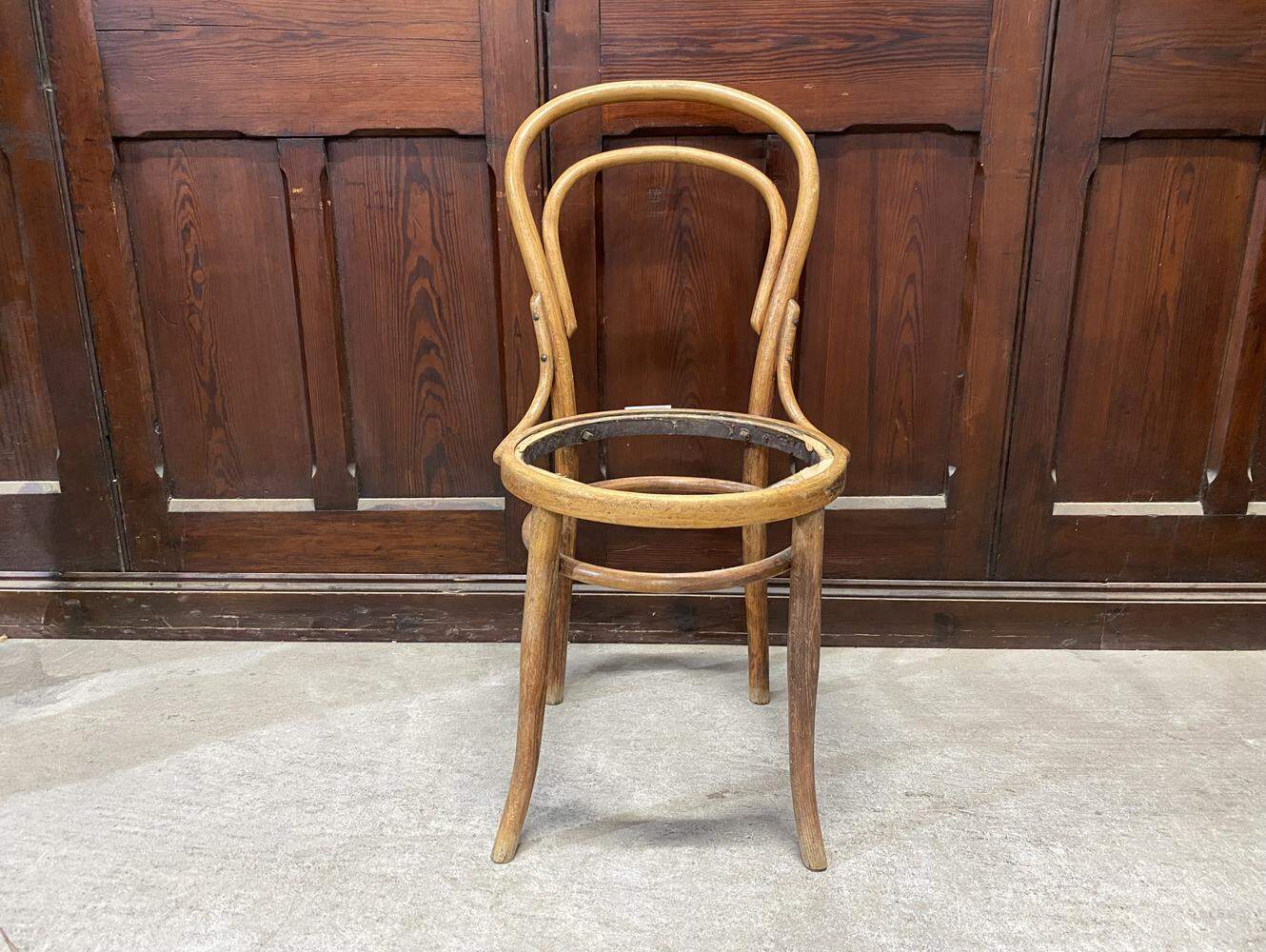 ベントウッドチェア