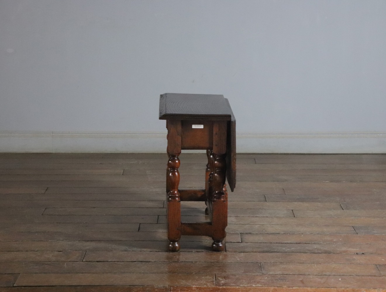 センターテーブル