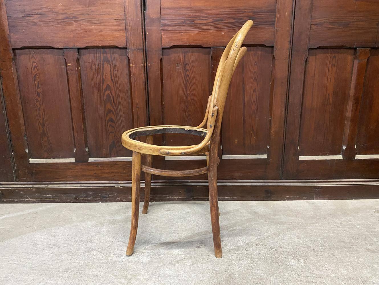 ベントウッドチェア