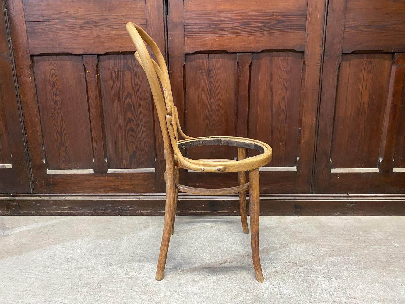 ベントウッドチェア