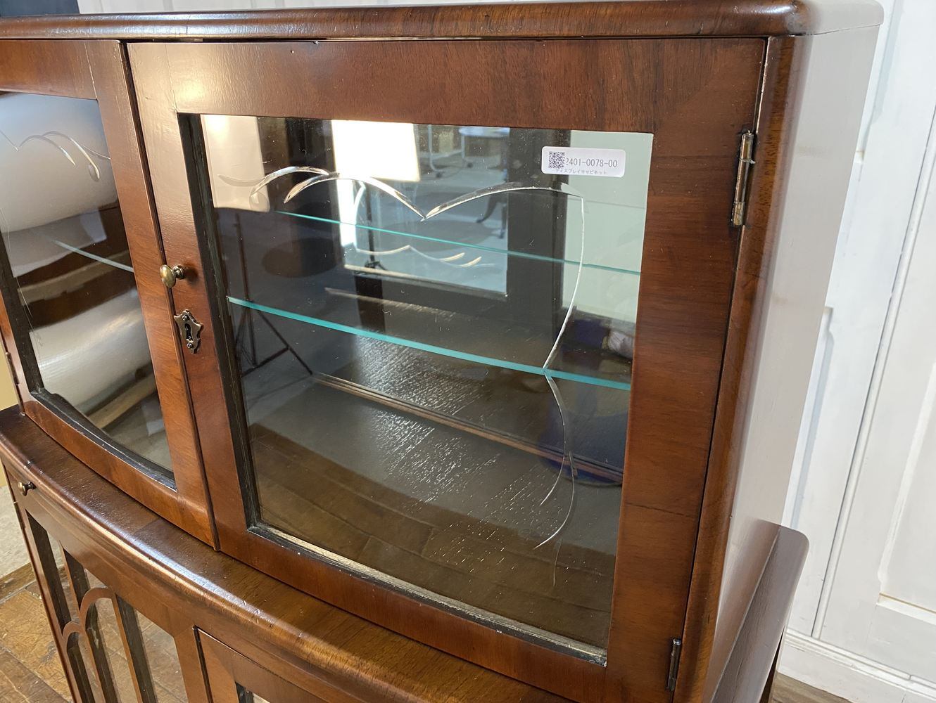 ディスプレイキャビネット