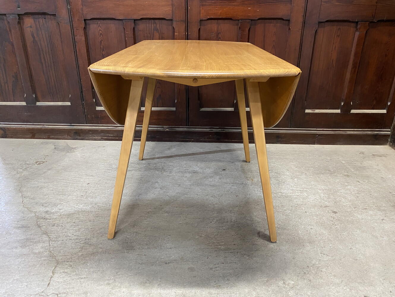 バタフライテーブル ERCOL