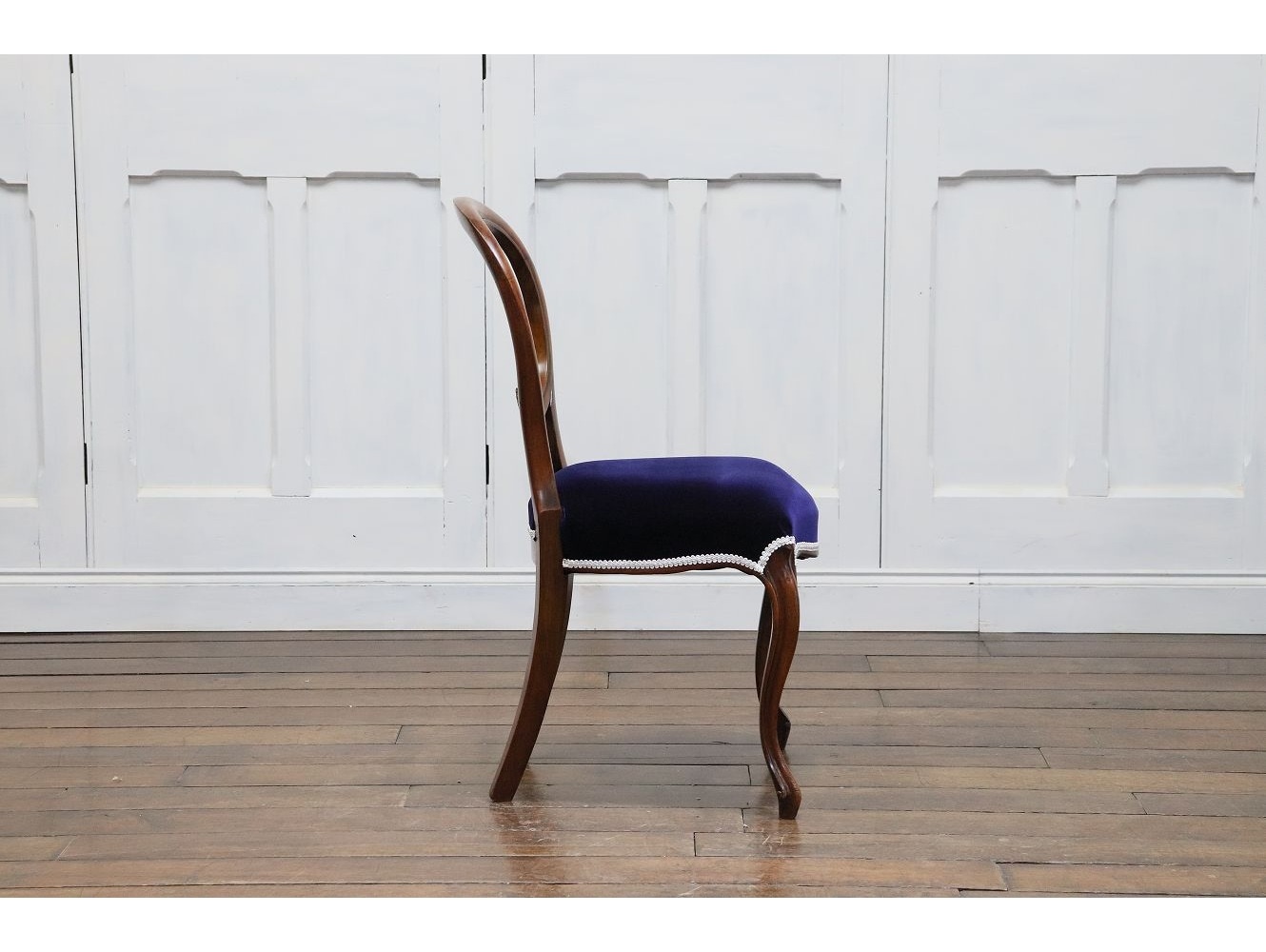 イギリス アンティーク 家具 バルーンバックチェア 椅子 イス 英国 4662d イギリス アンティーク 家具 バルーンバックチェア 椅子 イス