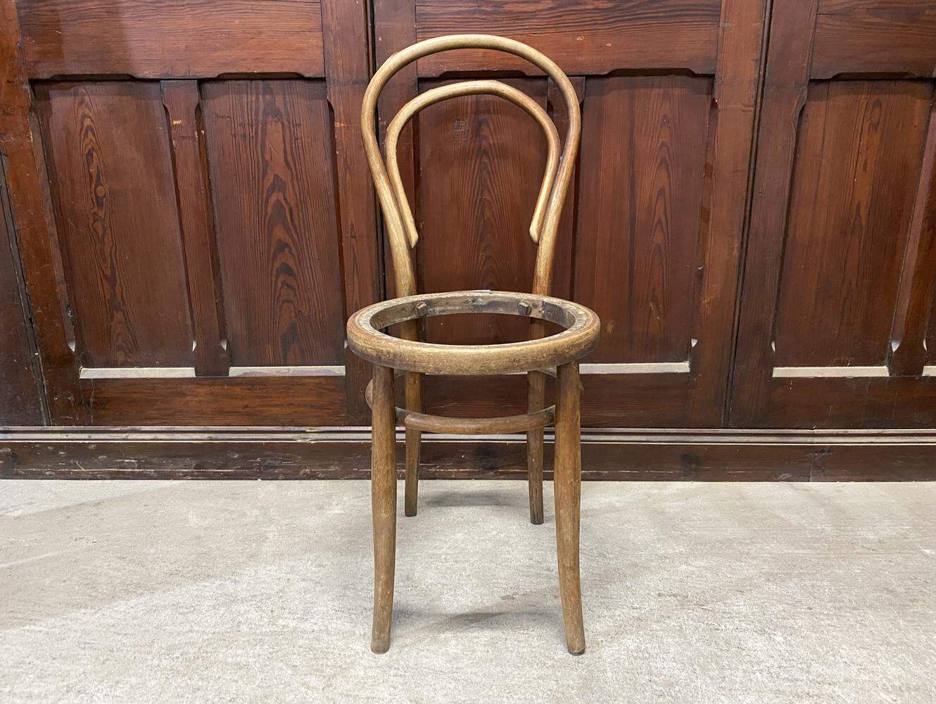 ベントウッドチェア