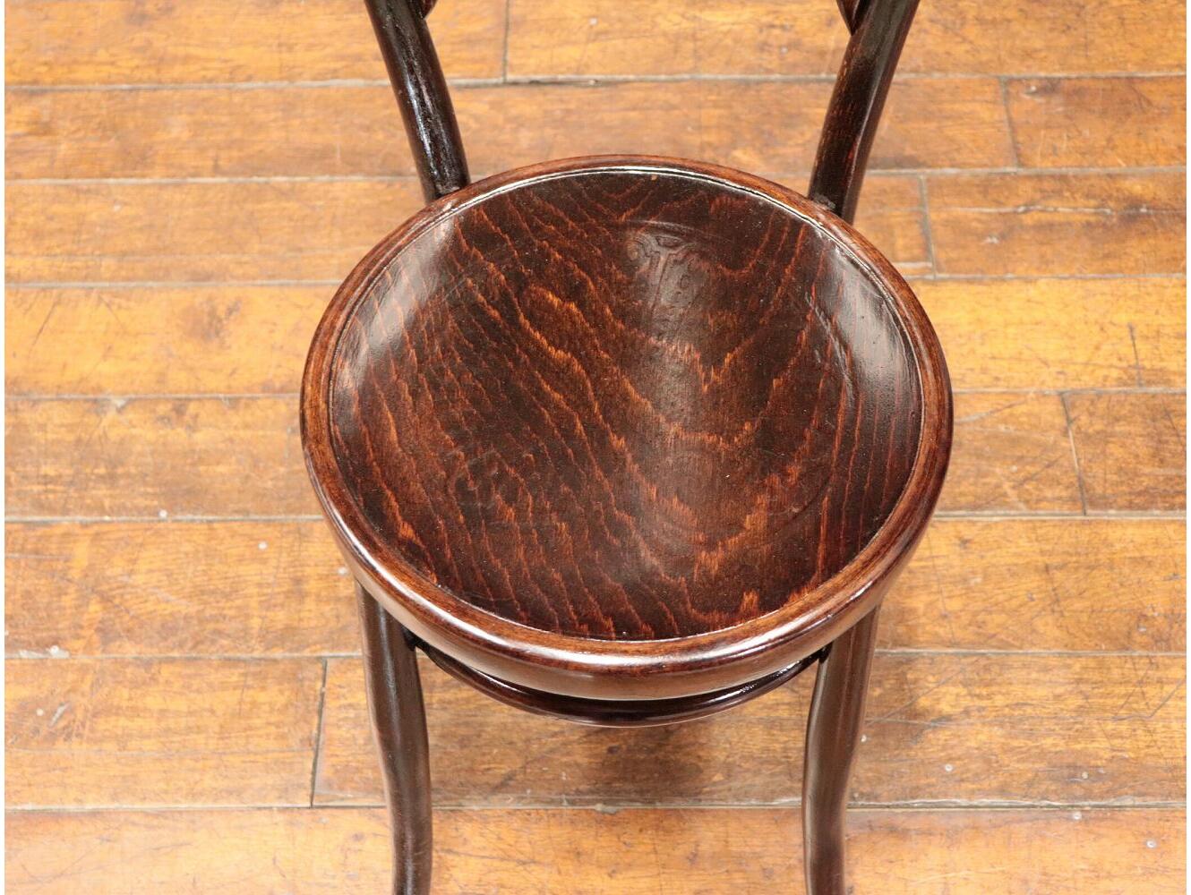 ベントウッドチェア