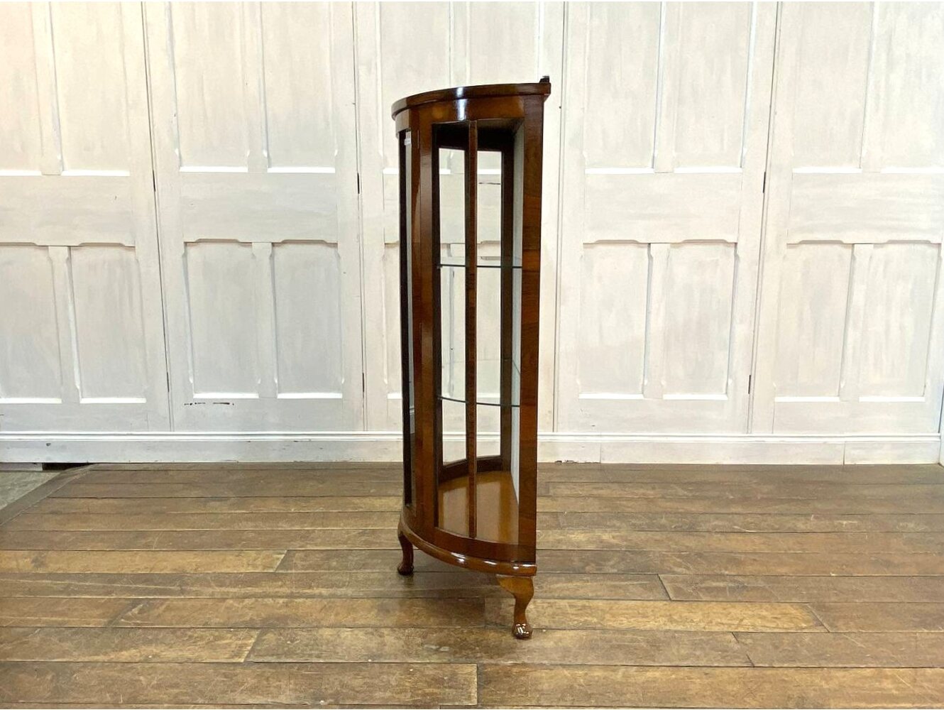 ディスプレイキャビネット