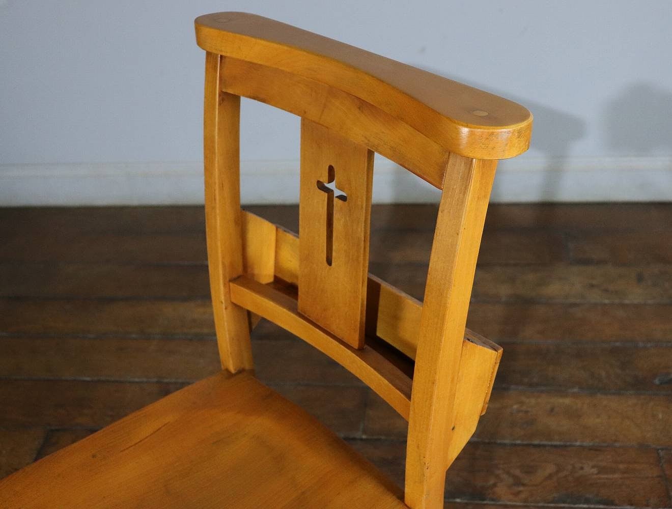 チャーチチェア