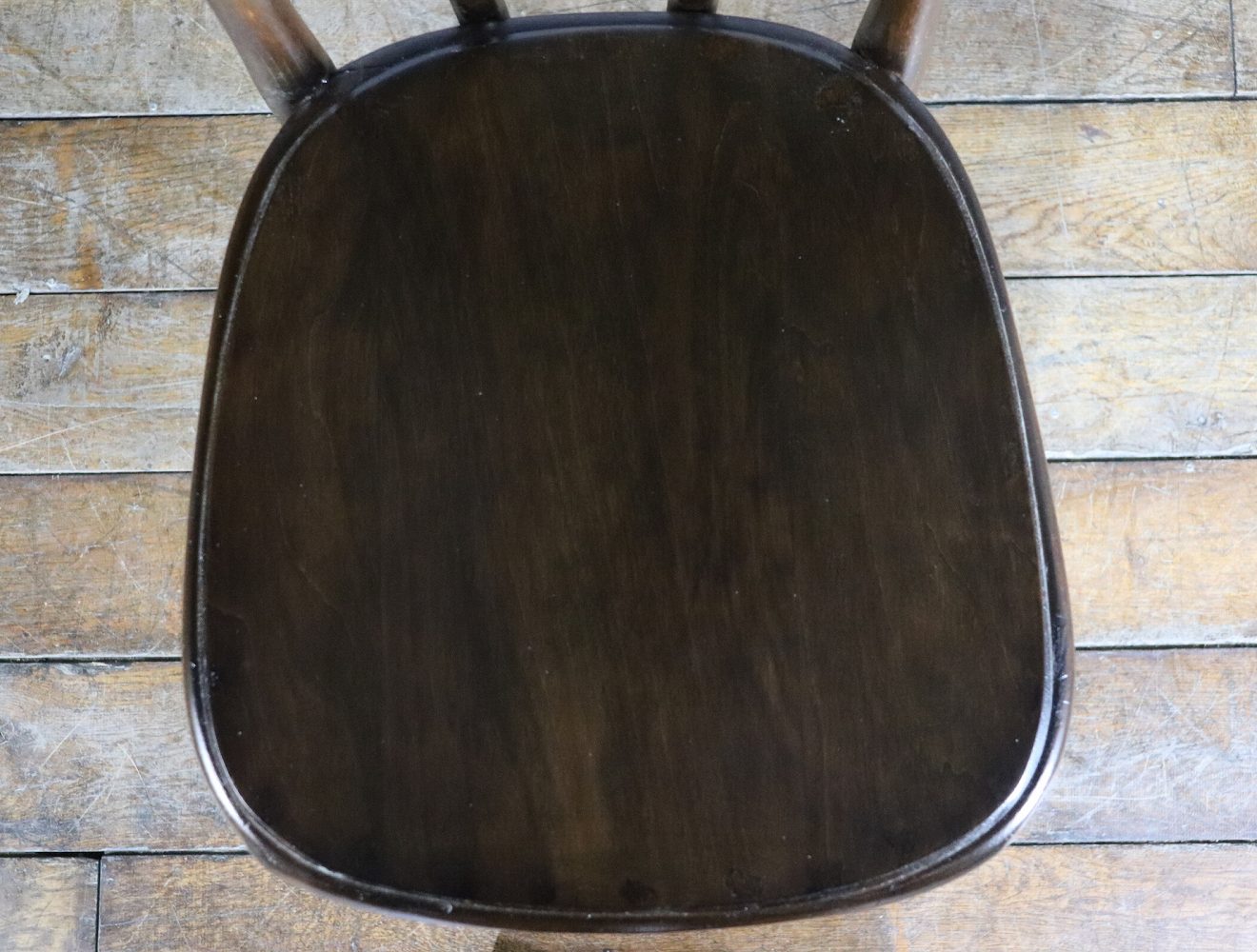 ベントウッドチェア THONET