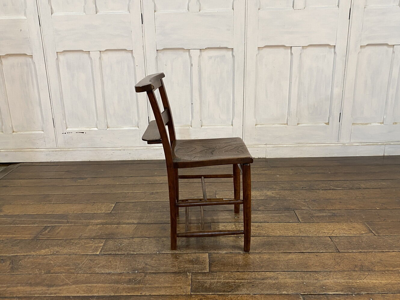 チャーチチェア